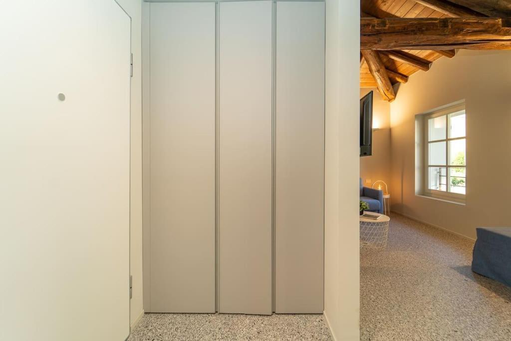 Moderno Appartamento A 200 Metri Dal Duomo Côme Esterno foto
